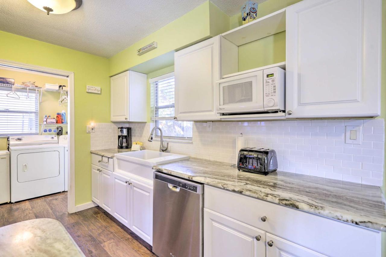 Cape Canaveral Cottage With Hot Tub Walk To Beach Exterior foto